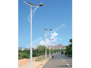 吉林四平 6m 太阳能路灯 260套