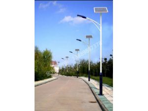 鸡西 8m 60w 太阳能路灯 180套