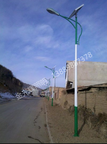 呼和浩特 6m 太阳能路灯68套