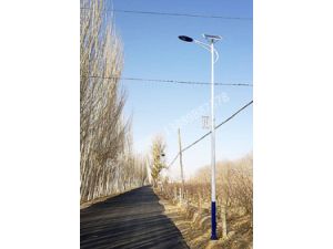 哈尔滨 8m40w太阳能路灯 200套